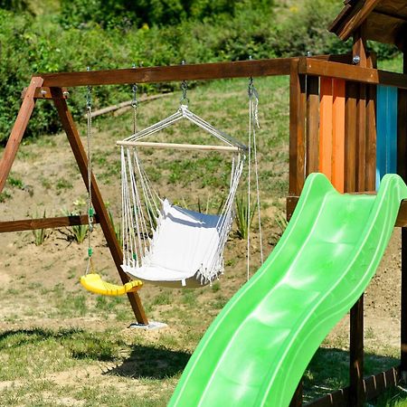 Pet Friendly Home In Varazdin Breg With Jacuzzi Exterior photo